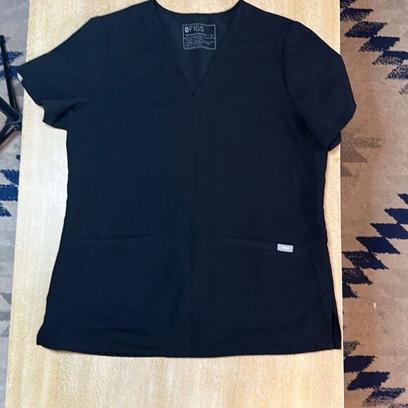 Figs Casma Three-Pocket scrub top - Picture 1 of 5